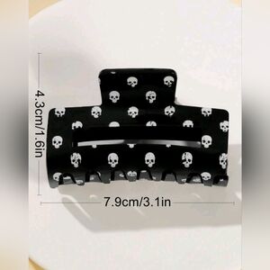Hair Claw Cute Cartoon Skull Print